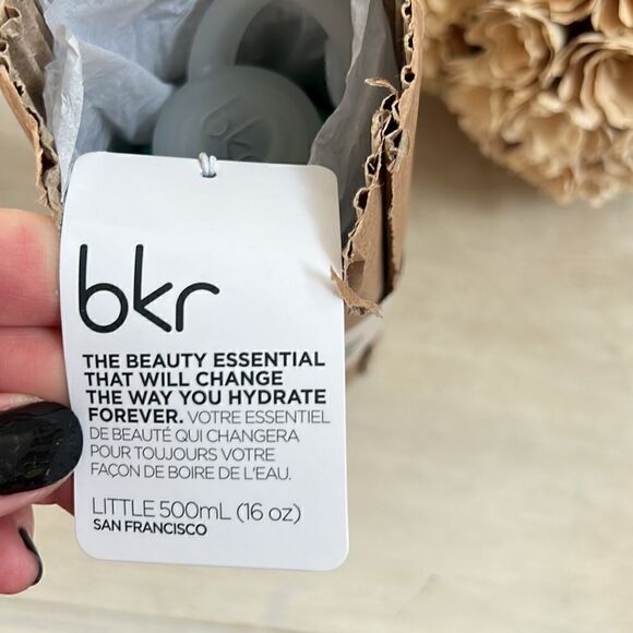 BKR Audrey Water Bottle robins egg blue 500mL glass water bottle silicone sleeve - Picture 5 of 6